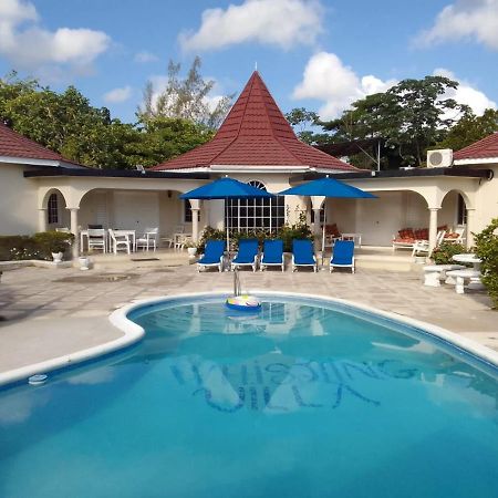 Whistling Villa Runaway Bay Luaran gambar