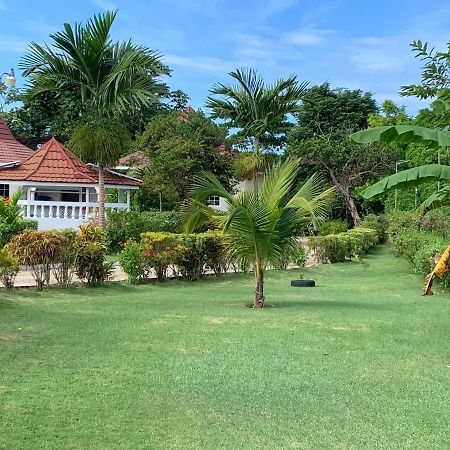 Whistling Villa Runaway Bay Luaran gambar