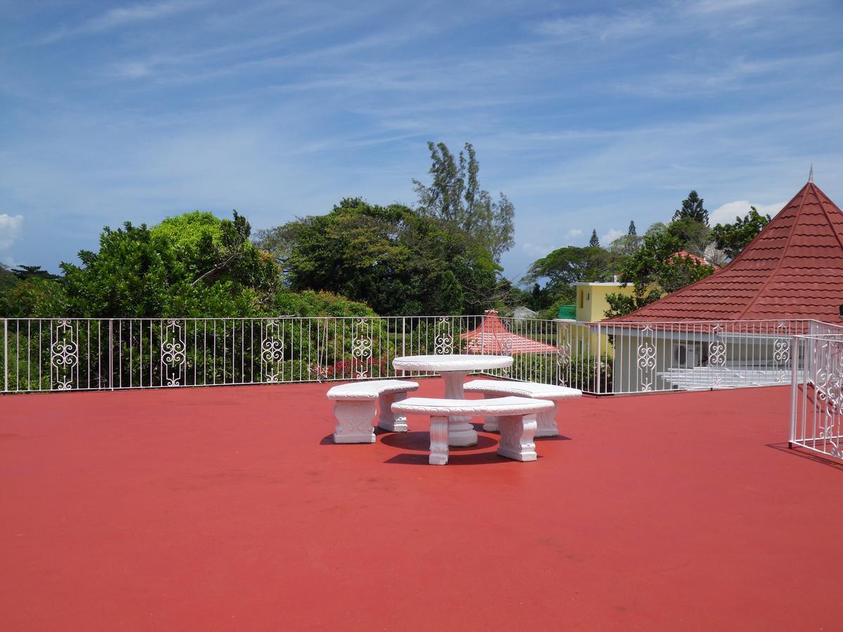 Whistling Villa Runaway Bay Luaran gambar