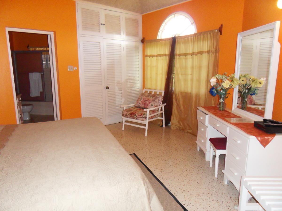 Whistling Villa Runaway Bay Luaran gambar