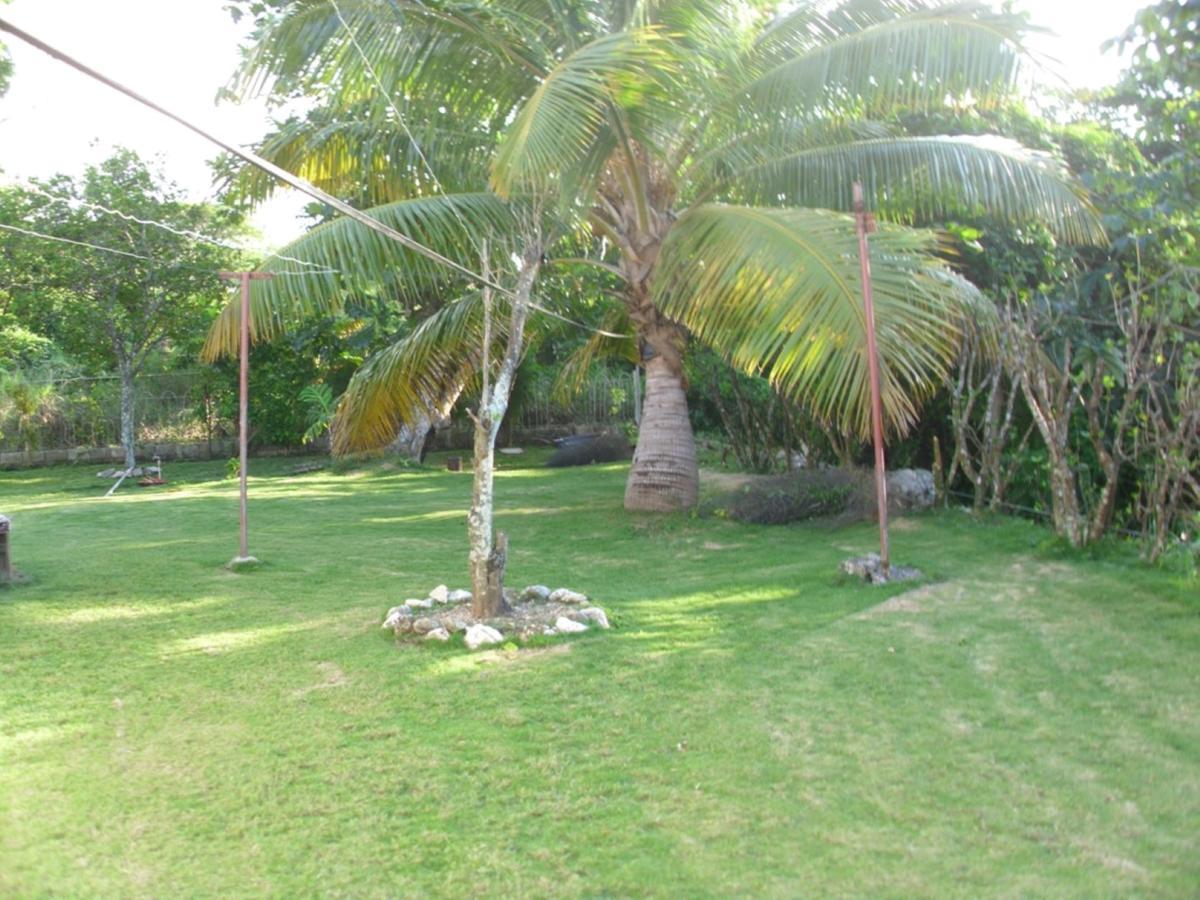 Whistling Villa Runaway Bay Luaran gambar