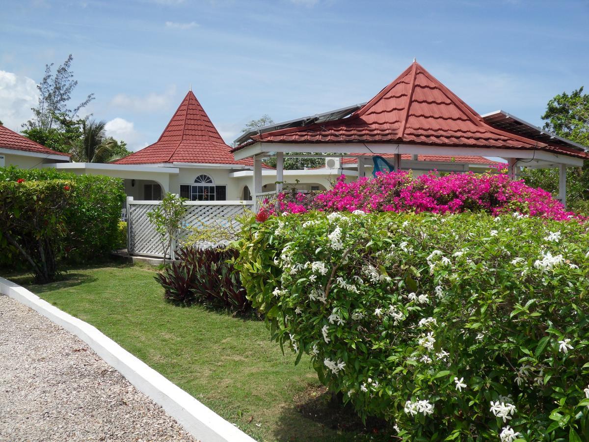 Whistling Villa Runaway Bay Luaran gambar